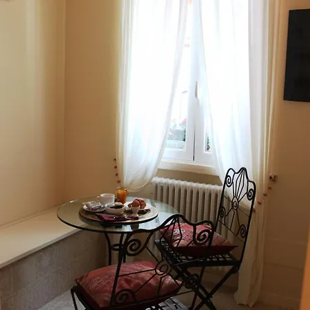 Bed & Breakfast Abracadabra Tortona