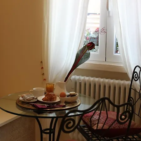 Abracadabra Tortona Bed and breakfast 2*